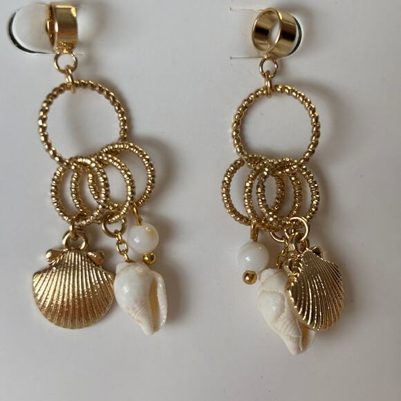 ETK by Ettika Dangling Seashells Gold Hoops Earrings NWT Coastal Granny, Beachy - Picture 2 of 5
